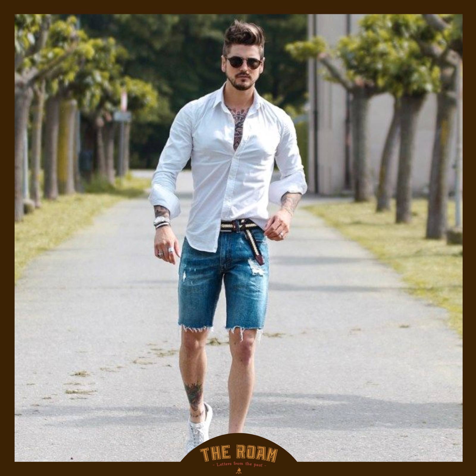 Phối đồ với quần jean ngắn nam​ với áo sơ mi 