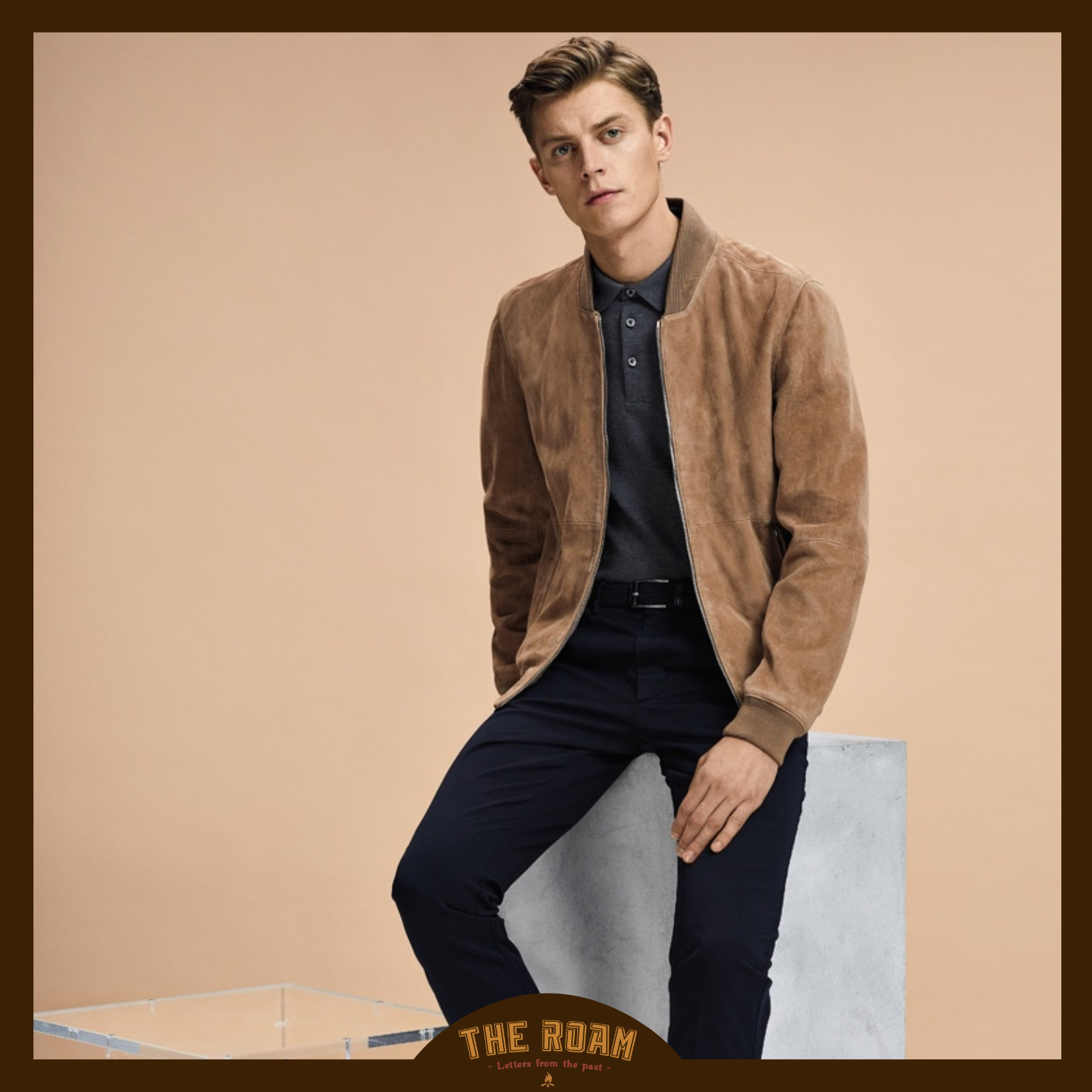 Phối quần kaki nam với áo khoác bomber